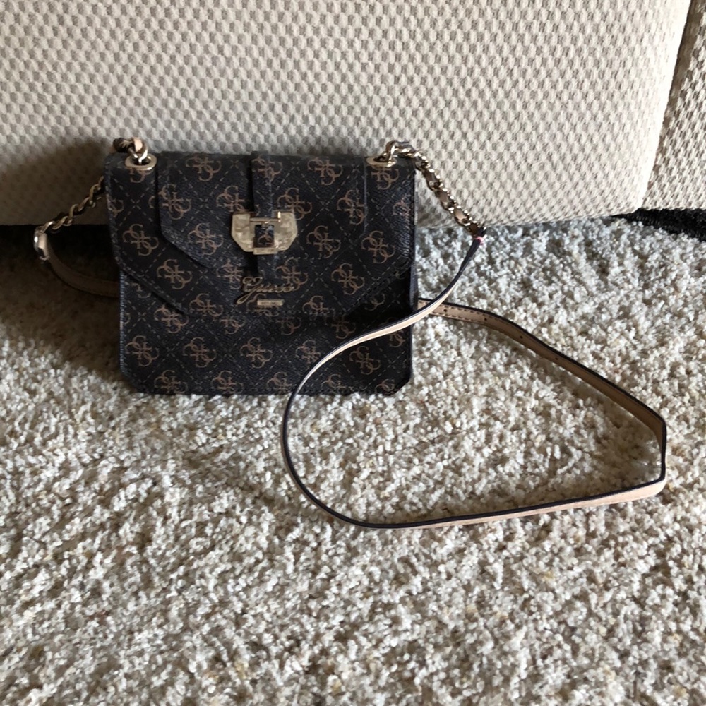 Guess crossbody bag